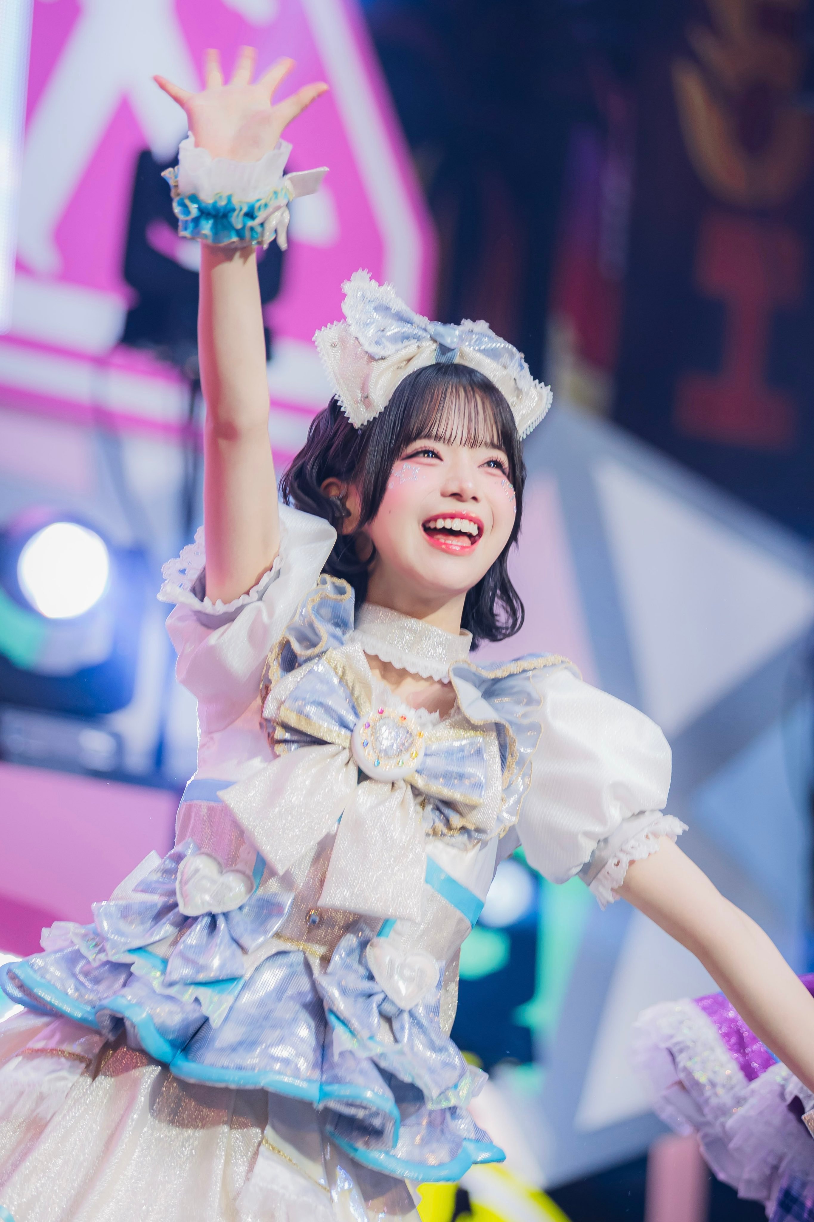 あいす：「成为“あいす”已经5年了🍨💫今天是我出道5周年的日子🍨💙🤍5