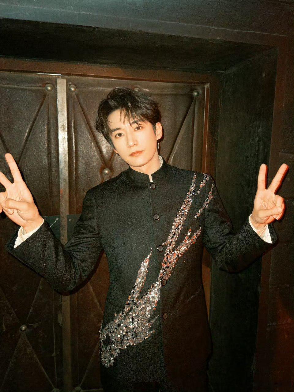 刘学义太帅了吧 