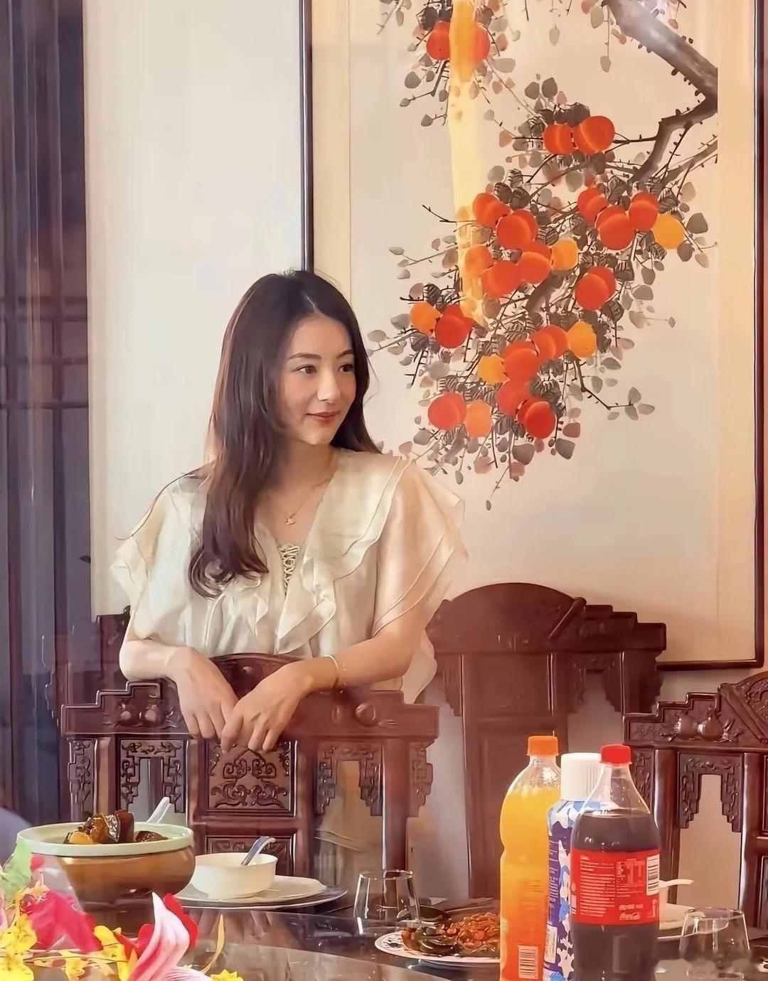 第一次见本人比电视剧还好看 