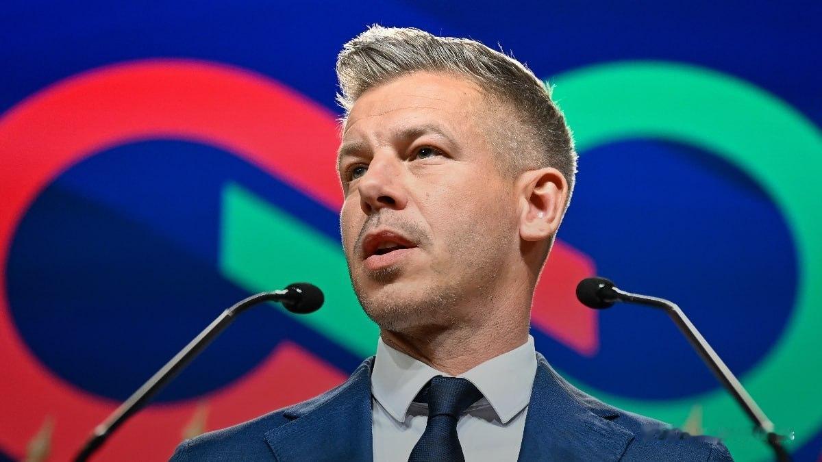 4月12日国会选举，毛焦尔领导的蒂萨党拿下141席（71%），获宪法修改所需的超