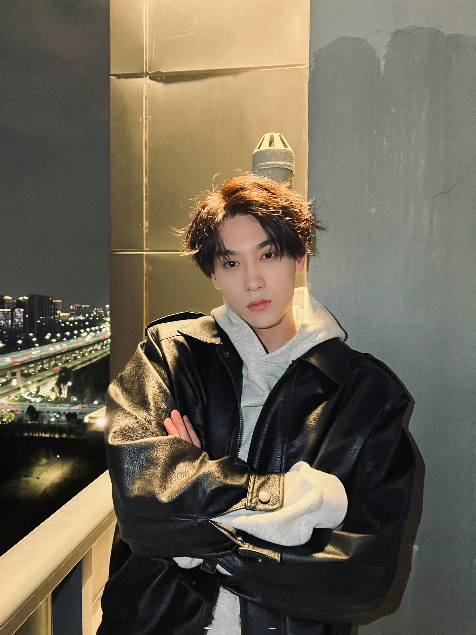 想念一只小卷毛 