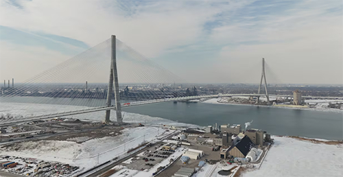 #加拿大对美加大桥全额出资40亿美元# 【加总理与特朗普通话：加拿大全额支付40