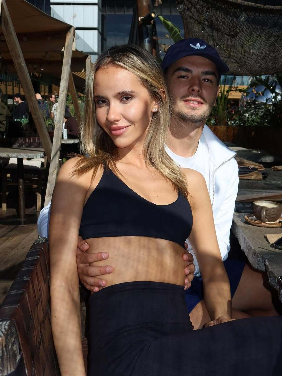 卜拉欣和女友。halamadrid ​​​