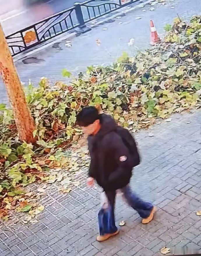 1月9日，洛阳洛河中段，一具遗体被捞起。警方DNA比对结果：确认为19岁走失男孩