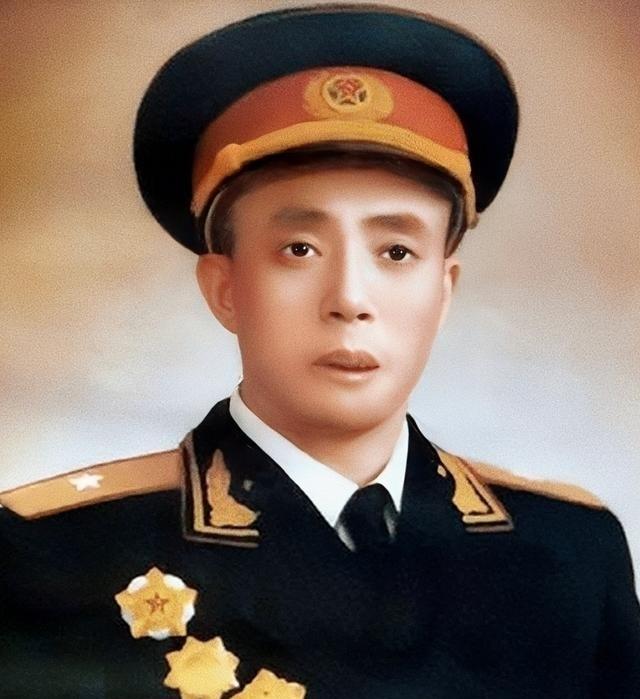 他是开国少将，曾任河北省委书记，在1963年海河抗洪、1976年唐山大地震中，他