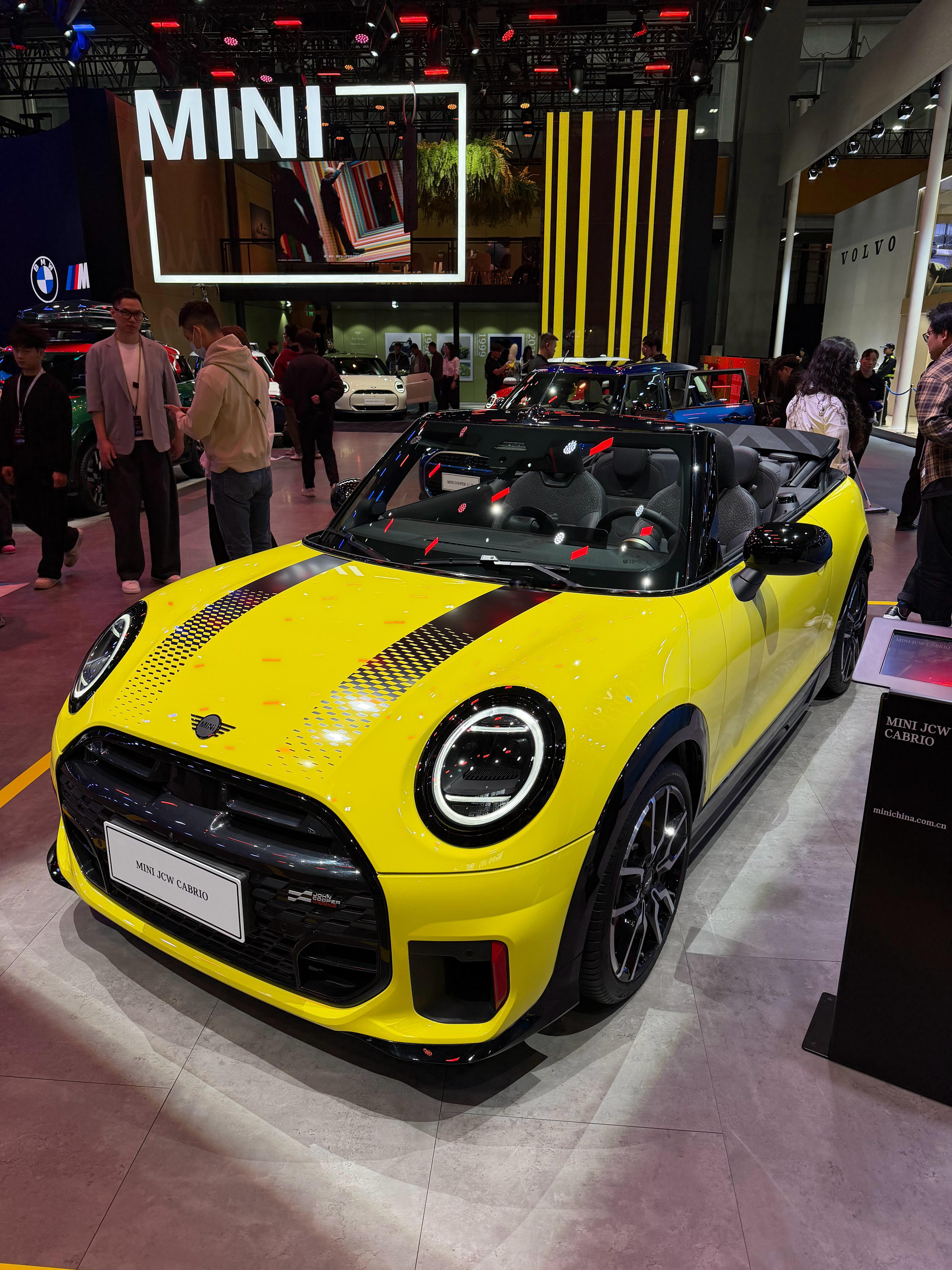 MINI的展车，有品位，好熟悉 