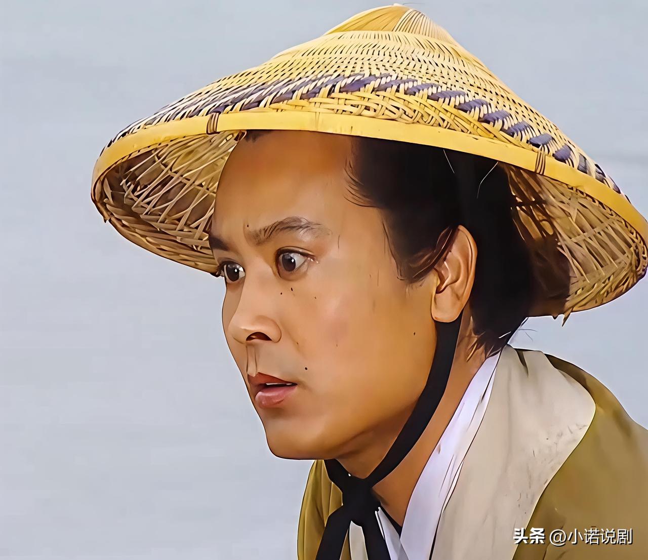 砍柴人，也称樵夫，是小鼍龙所变化的人物，其目的是为了用美酒，骗取了渔翁捕鱼的秘密