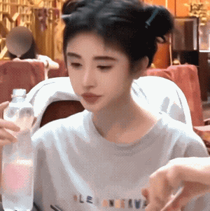 请找出这两张图的区别
