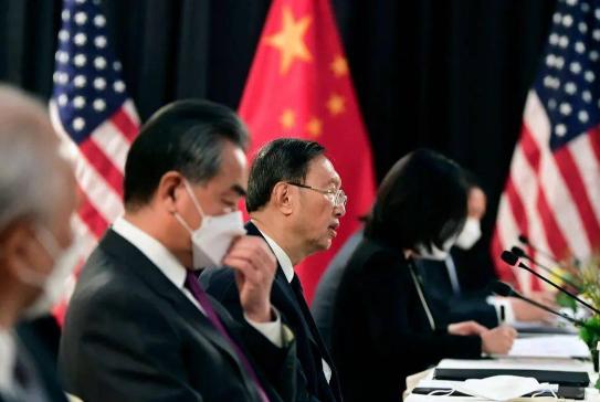中国发展到今天，应该说国际威望非常高！但是你会发现，各国领袖去美国，是想得到尊重