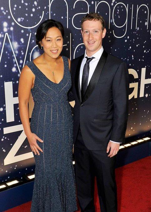 男人一定要爱自己的妻子
你看扎克伯格

因对妻子的忠诚
让逃脱了爱泼斯坦档案的曝