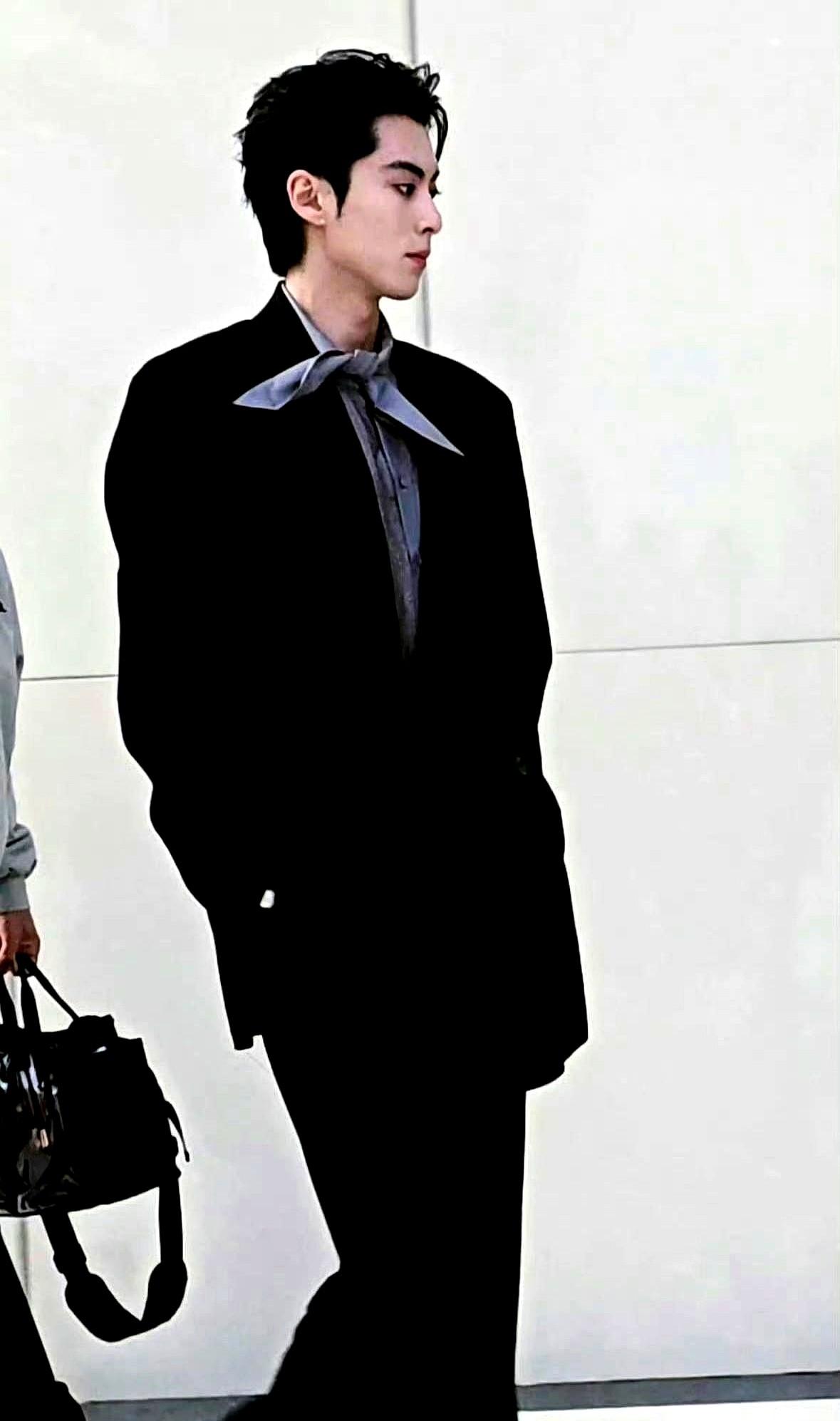 刚刚热播的电视剧《逍遥》爆出意外：没有明星排位的争抢，却在海外圈粉无数，甚至引发