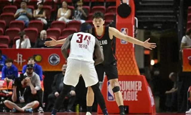 杨瀚森登海报C位，主帅却称只能零星出场？21分钟13分4助打脸