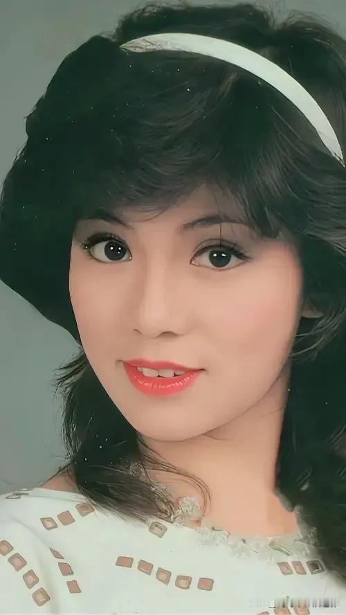 你的美，犹如璀璨星辰翁美玲