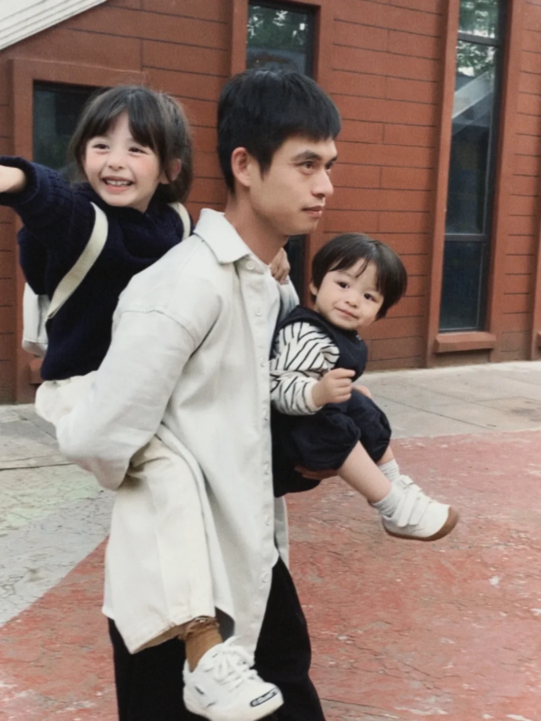 幸福具像化˚ ෆ 👧🏻👦🏻