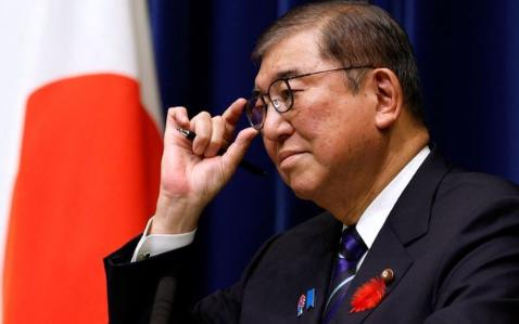 石破茂面对采访时罕见透露了二十多年前，他和当时的新加坡总理李光耀的一次谈话记录，