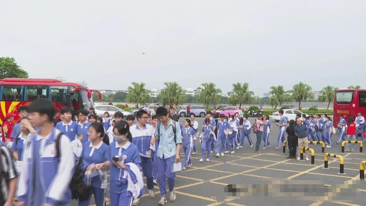 梅州3.3万人迎战2026高考，设20考点；中考人数下降3600多人

2026
