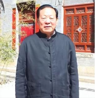 1990年，李鹏总理打电话给国家能源部副部长胡富国："老胡啊，我今天看了报纸才知