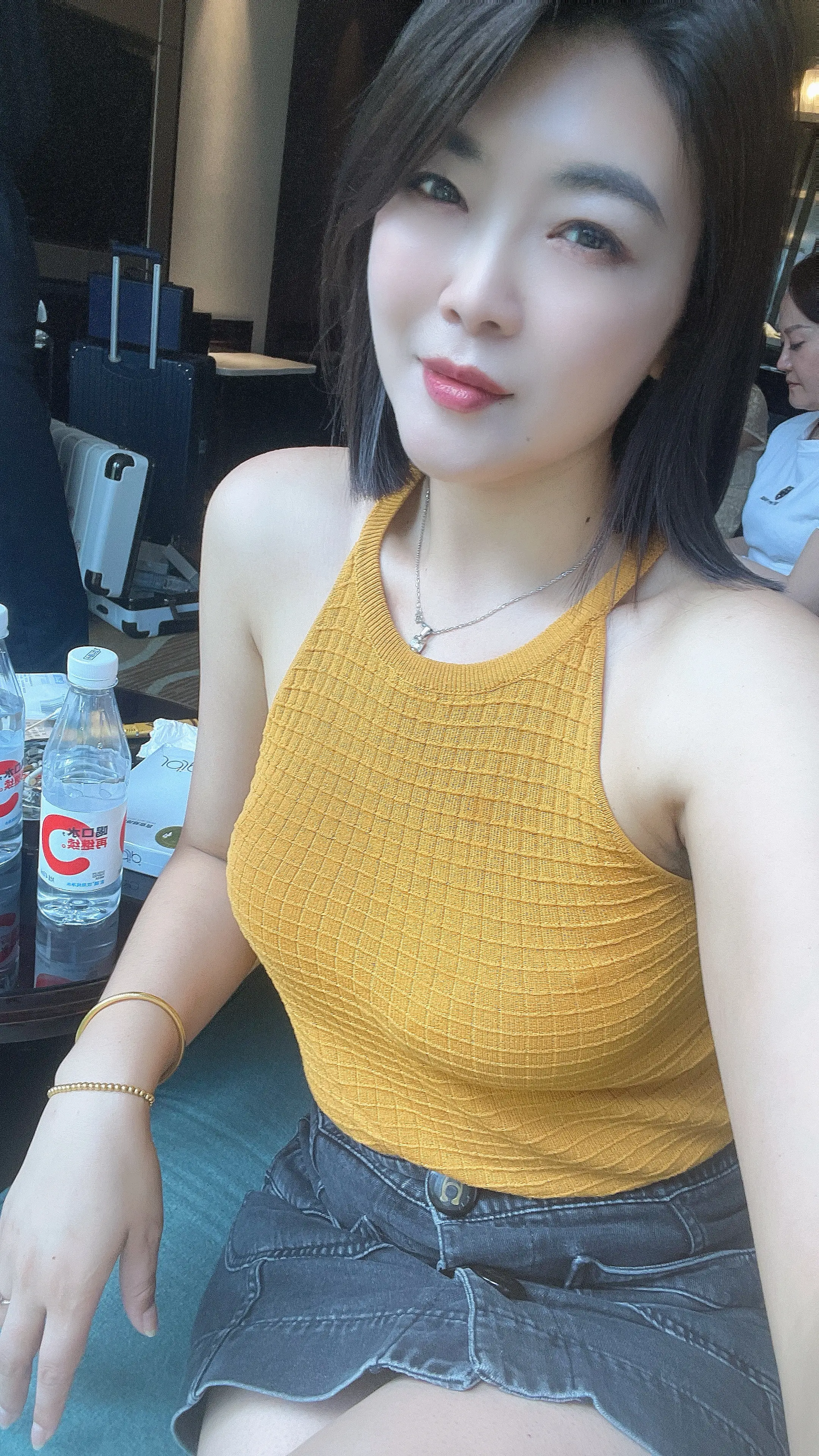 在这个薄情寡义的社会里，我依然重情重义的活着，念人恩情，记人情谊，但是...