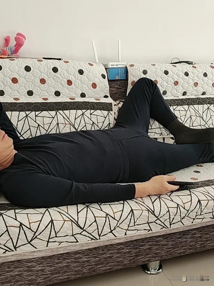 感觉我老公在男人中是过得最舒坦的一个！结婚34年，他不做家务、不管孩子、连袜子和