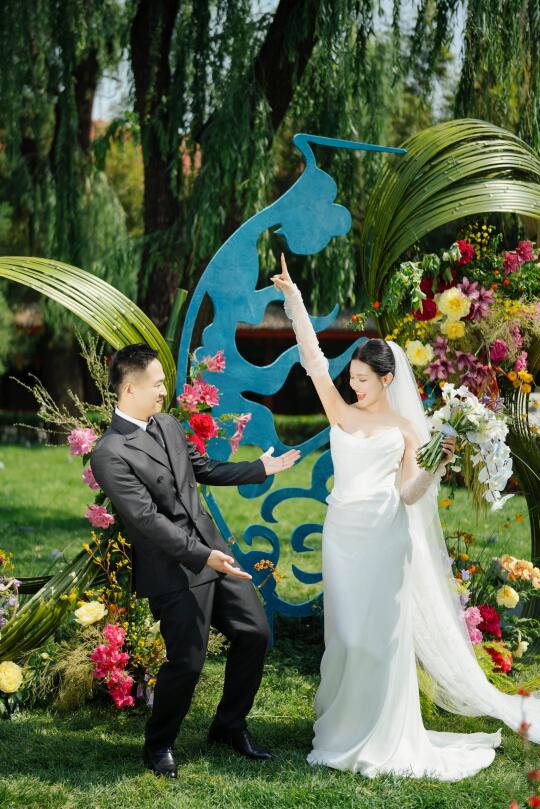 嫁给配合自己在婚礼这天换六套衣服的男人