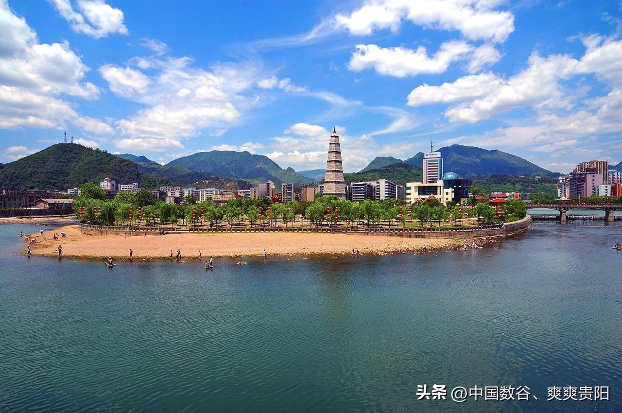 十五五贵州或再增加两个民用机场

第一个都匀机场

第二个罗甸机场
等两个机场 