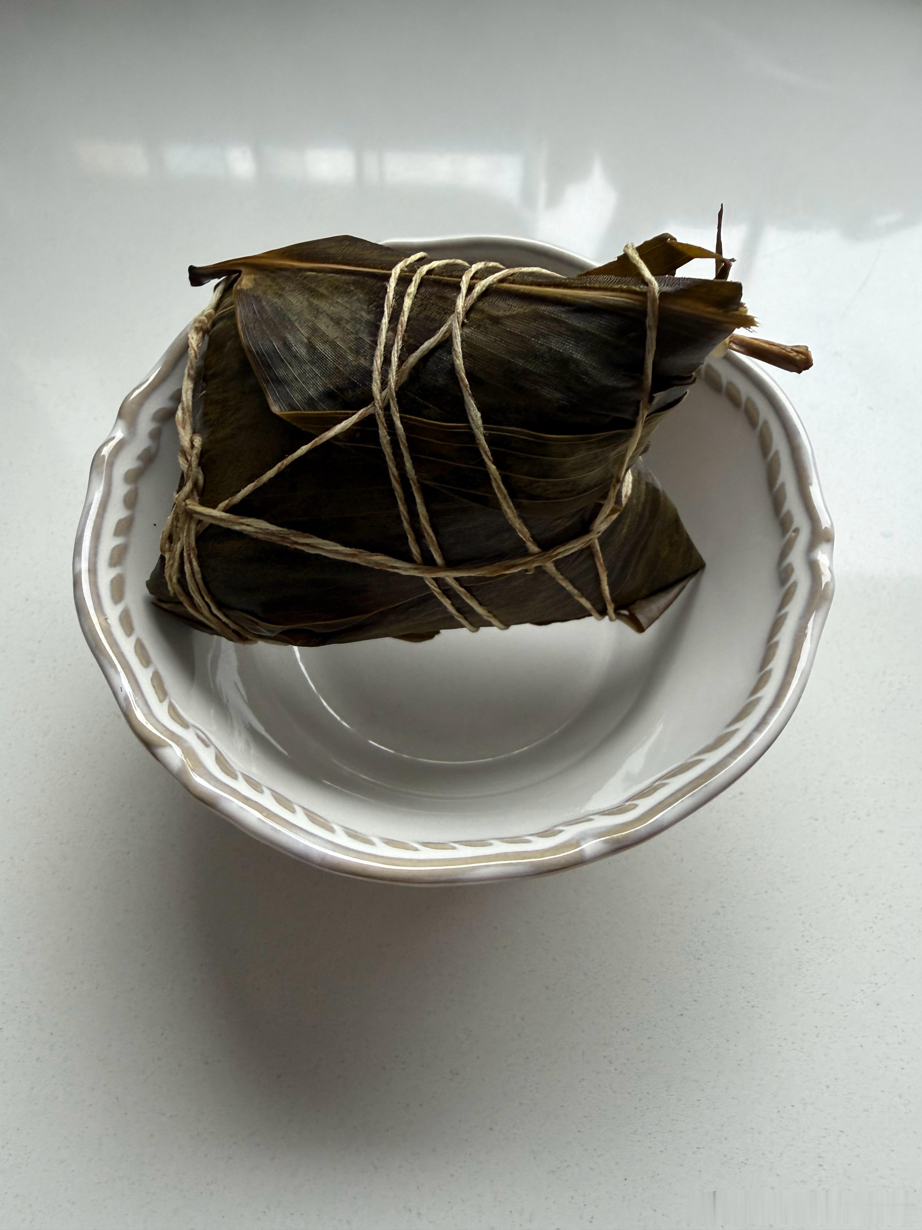 一只粽子。端午安康。 