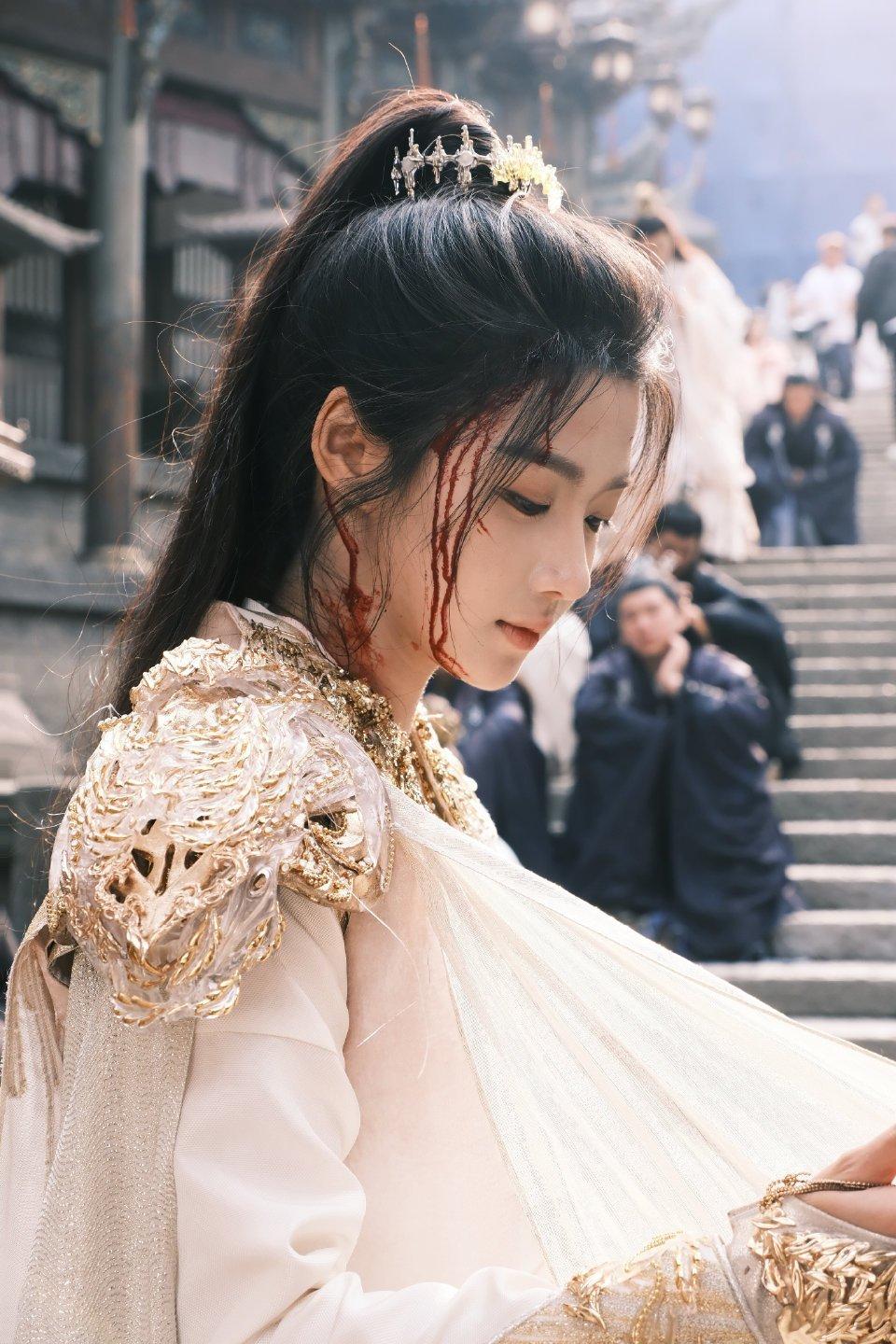 侯明昊卢昱晓入青云超点侯明昊和卢昱晓在《入青云》超点内容里，直接将“双强互钓”的