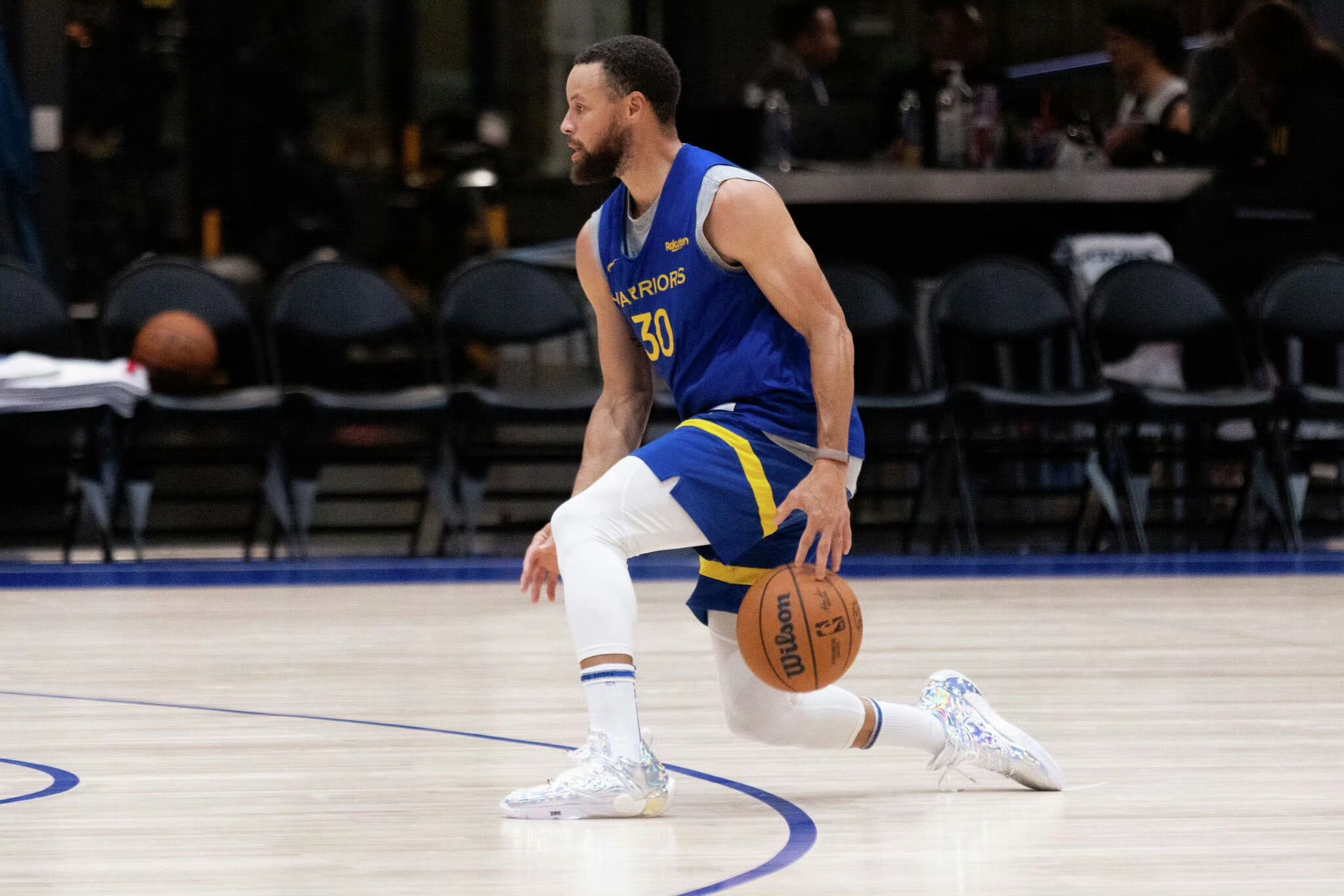 跟了CurrySoleNews火箭vs勇士库里