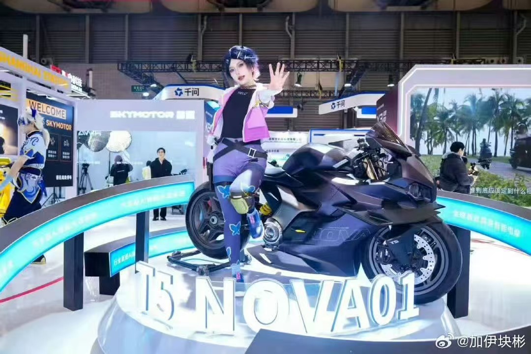 两轮出行进入AI时代 首驱解锁AI两轮出行新范式，智能算法加持全程护航，路况预判