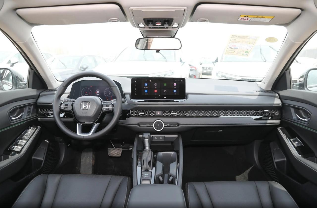 先看一组数据：
2018年138.2万辆；
2019年160.4万辆；
2020