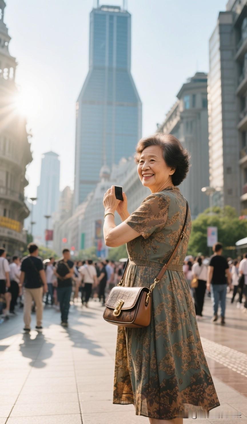 我发现，
人老了，
还是要:

1、会使用智能手机，比如点个送药。也能够解决燃眉