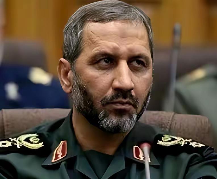 伊朗这次的表态，硬气里带着股豁出去的狠劲。
 
“敌人发动地面战就绝不留活口”，