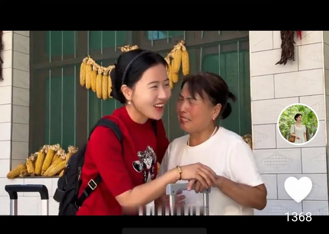 相宜回家了。
相宜的爸爸妈妈对相宜和相宜的哥哥进行了及时的批评和教育。
这两位老