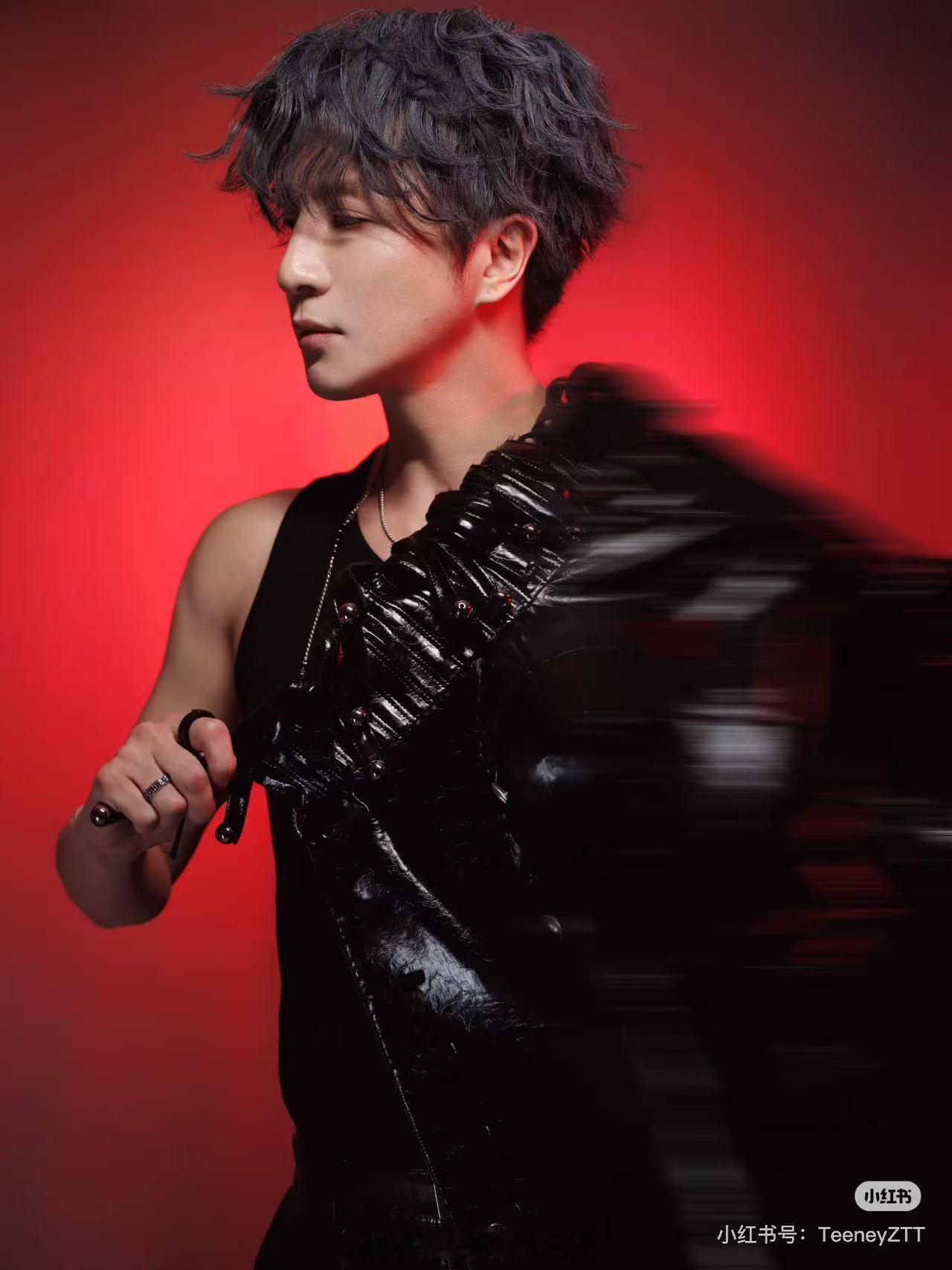 薛之谦四巡官宣长沙站 长沙人表示：六场？看不起谁呢！我们周末都是通宵的好吧！记得