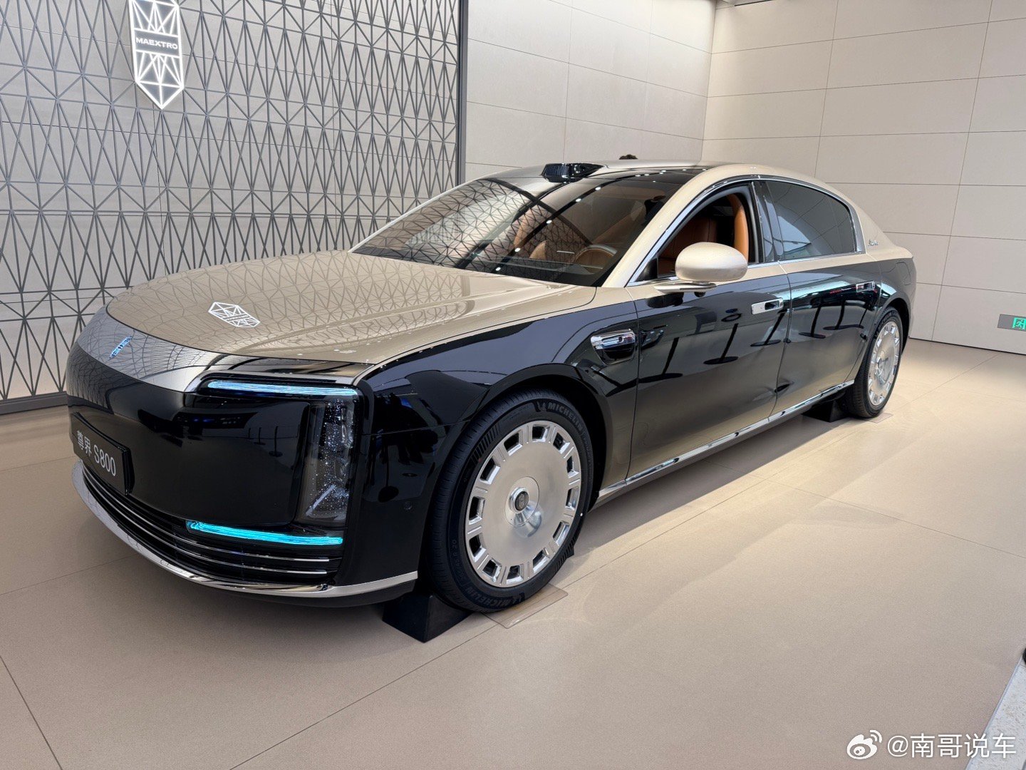 第二个十年美签下来了我准备再整个加拿大和墨西哥的签证然后开春整个北美大环线然后我