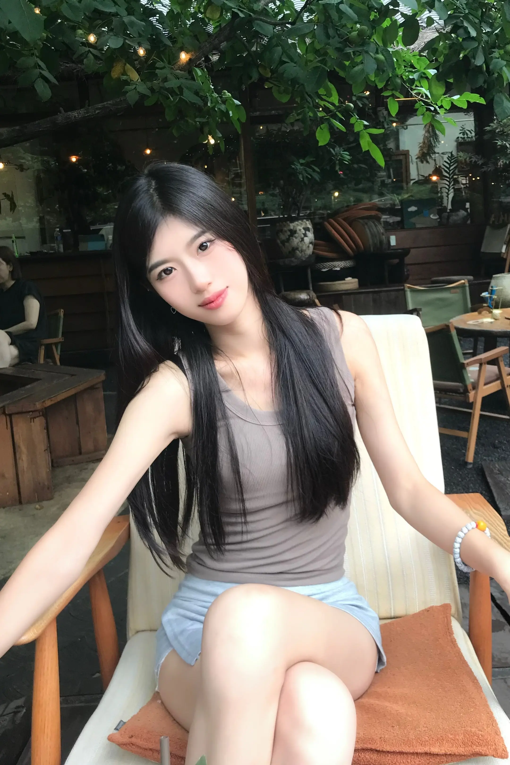 我还能走的更远 还能更坚强 更幸福