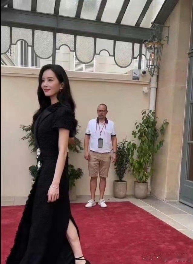 刘诗诗的小腿其实是肌肉型，不是纯纤细哦 