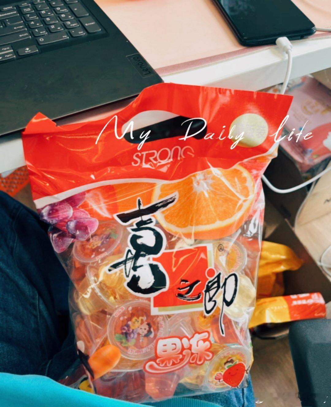 包贝尔官宣包文婧怀二胎 恭喜恭喜，很棒哦，祝福爱情[心][心][心] 喜之郎果冻