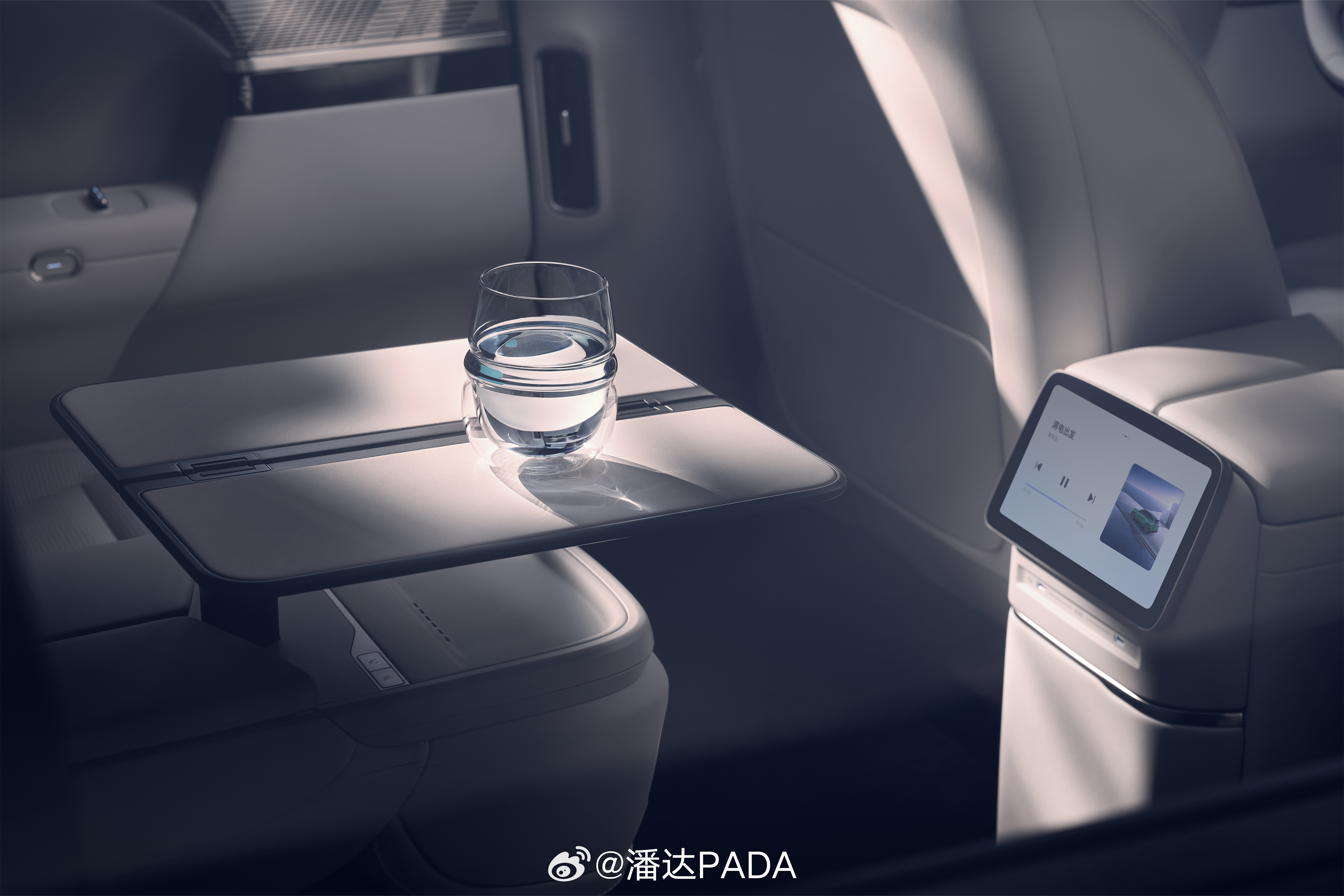 小鹏G9L科技豪华内饰首发 以寰宇星空头等舱设计理念，打造舒适且富有想象力的豪华