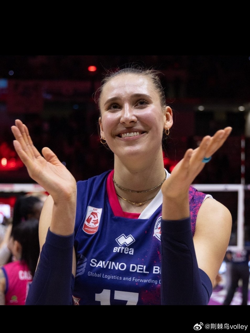 91.67%的扣球双率，安娃第一局恐怖的得分能力，12扣11中1发。第二局双率下