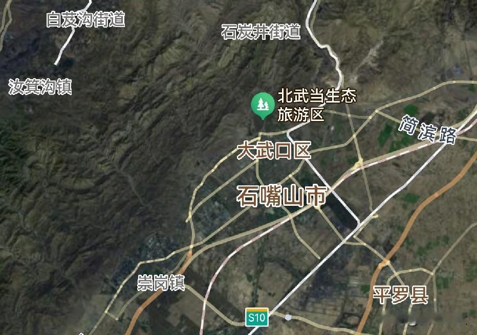 石嘴山是个比较袖珍的地级市，仅辖2区1县。这里的一县，正是平罗县。
平罗地形平坦