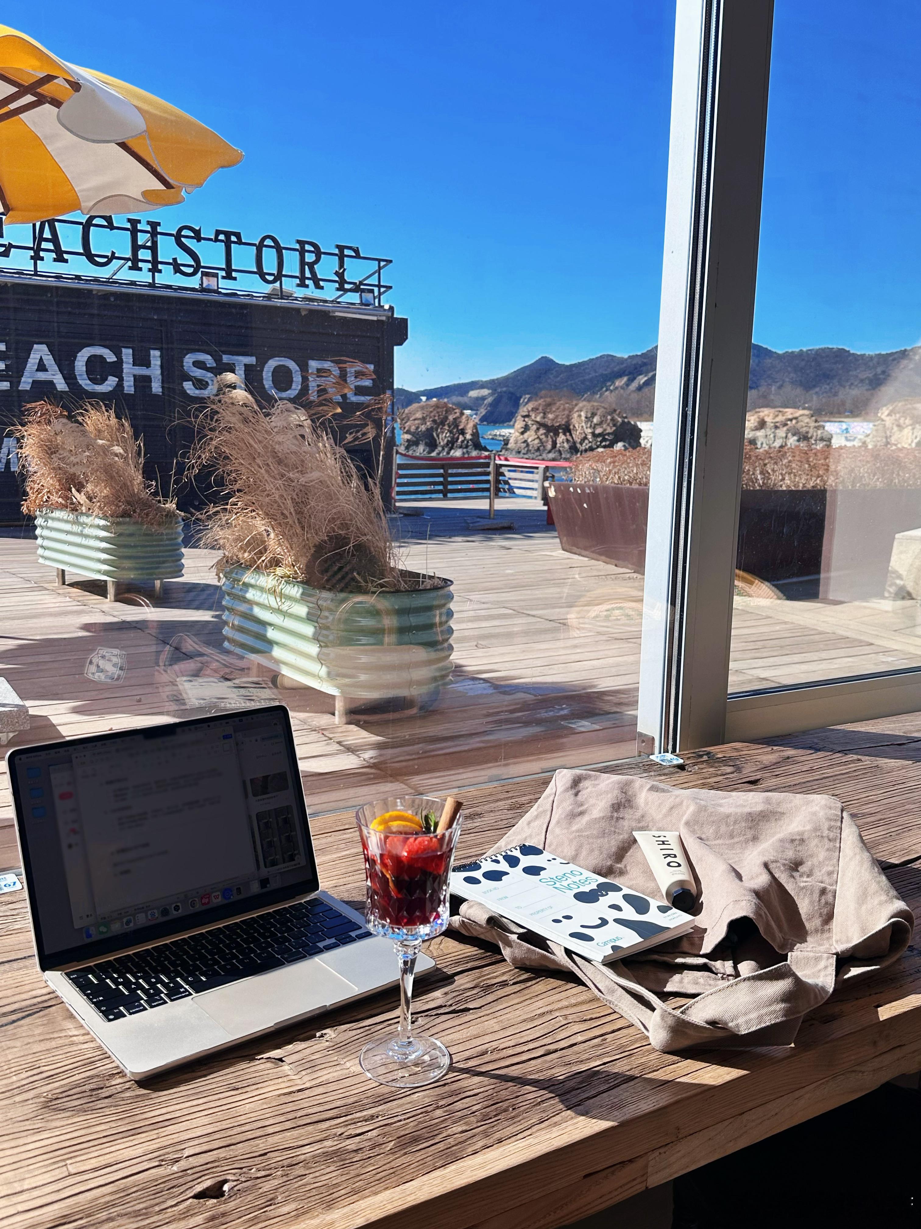 大连的阳光晒的好暖一些东京和伦敦的24年胶片宅女工作+养心的慢日子 📖 ☀️ 