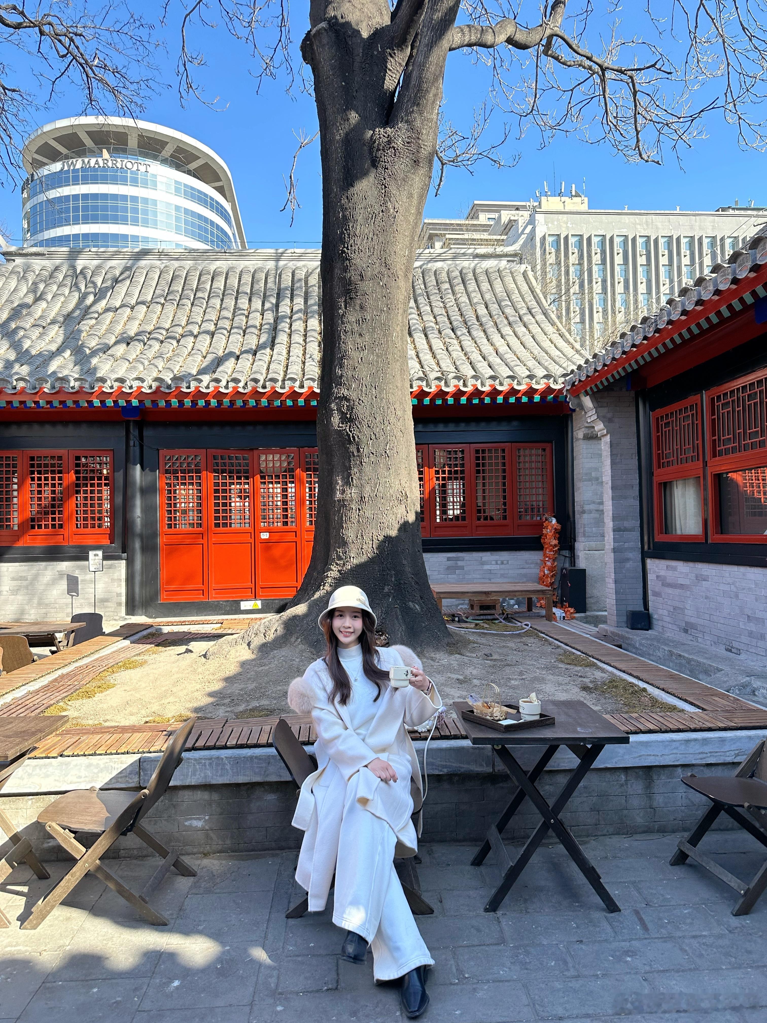 洒满阳光的胡同里🍂 