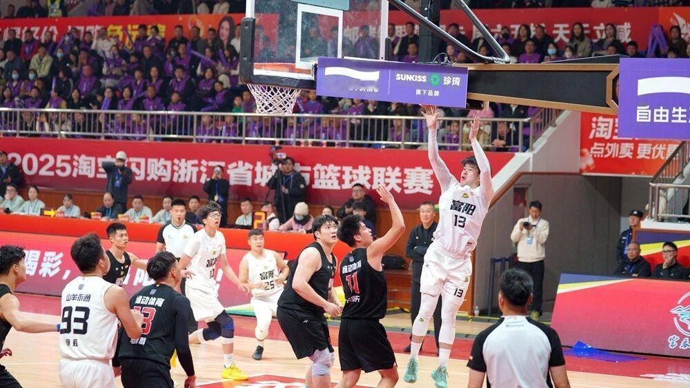 人口数量大不是杭州队厉害的理由，世界杯咱们不也没进去嘛，拿实力说话别找借口！
又