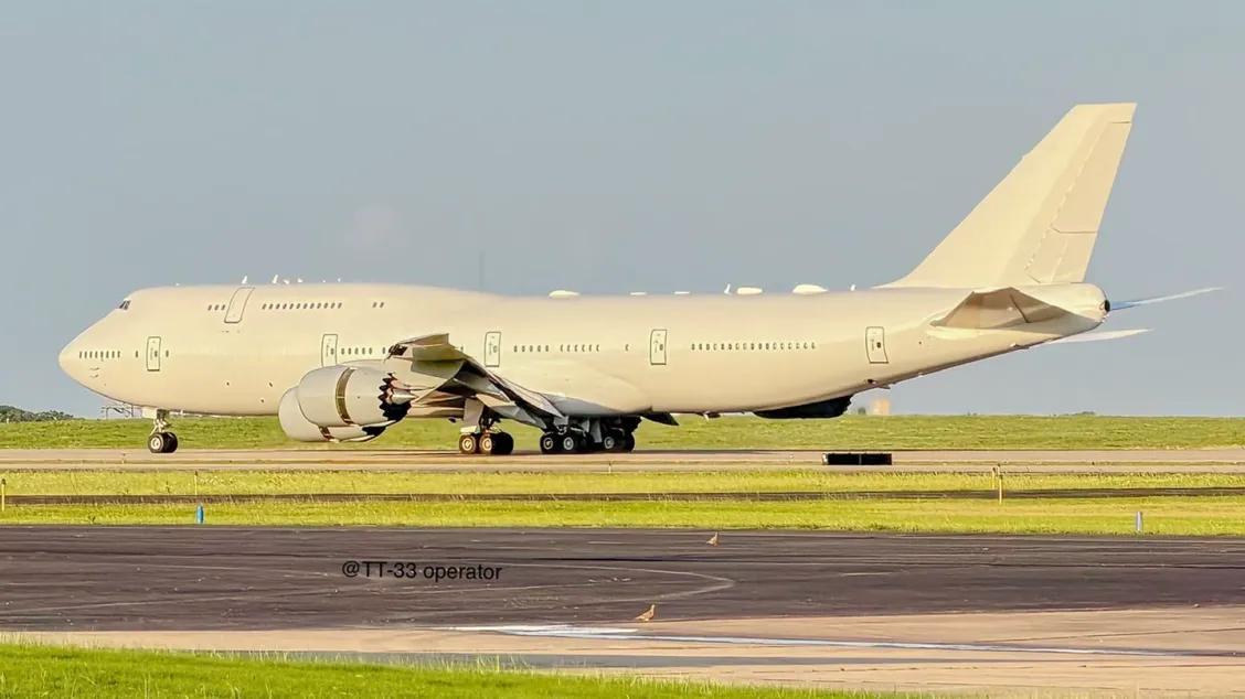 美临时空军一号试飞，4亿改装只飞两年？

 据美战区网消息，
卡塔尔捐赠给特朗普