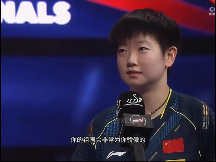 你的祖国会非常为你骄傲的
为了这句话
她拼了一次又一次
她说这是她听过最幸福的话