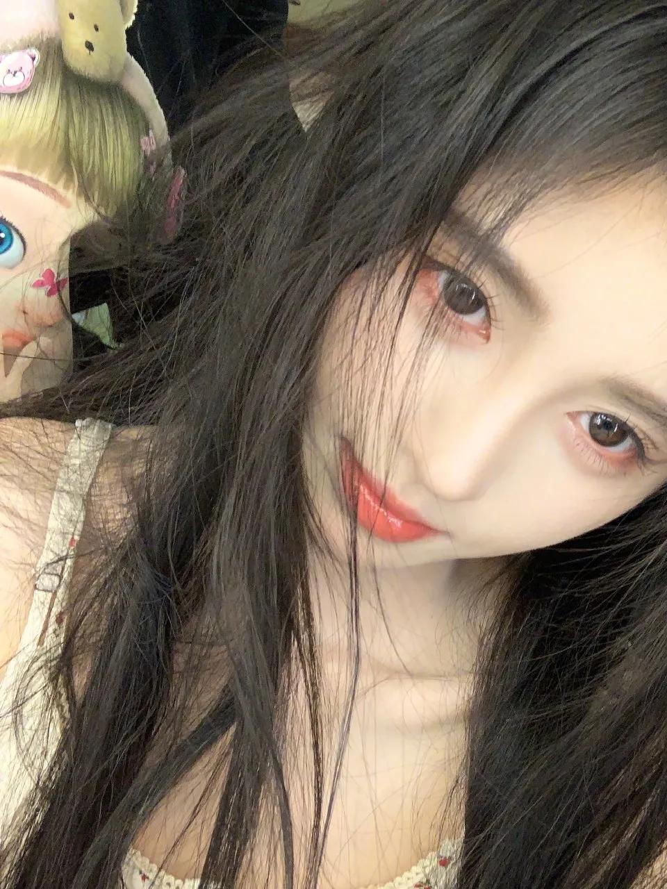 存子和鞠姐谁更美