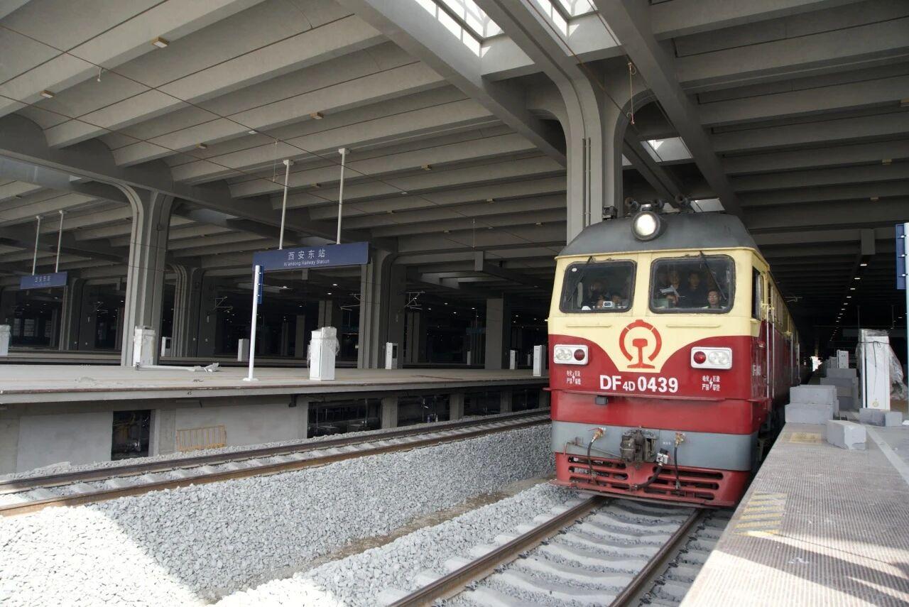 西十高铁陕西段今日启动联调联试工作，加之稍早前湖北段已开始联调联试，至此全线进入