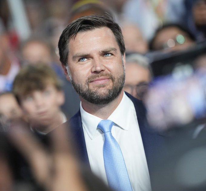 美国副总统万斯的“诅咒”，6件巧合连起来太吓人！

谁能想到，美国副总统J.D.