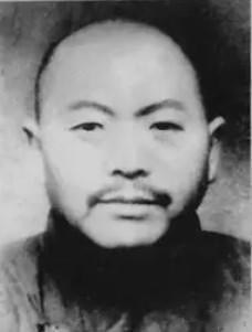 1941年，日本鬼子抓来30多名青年妇女，就在几位姑娘要被糟蹋时，一个汉奸突然说